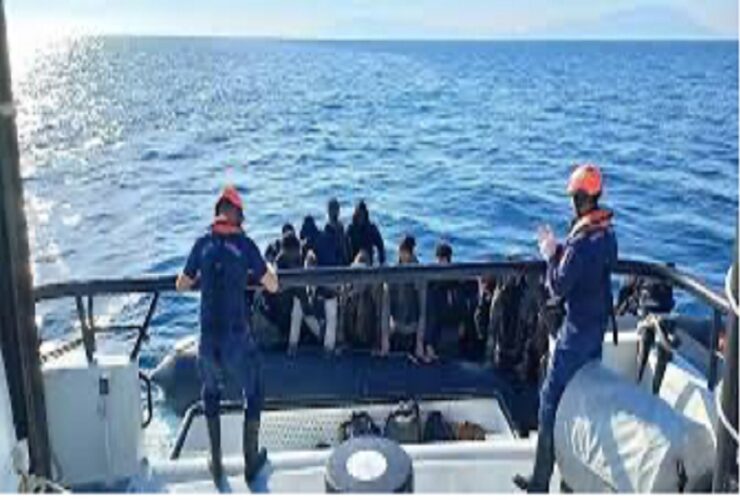 Turkish Coast Guard rescues 34 irregular migrants