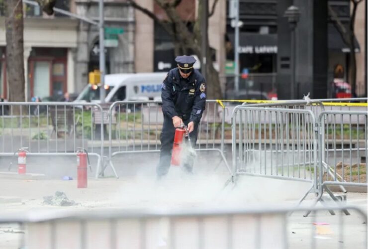 Man sets himself ablaze outside Trump's New York trial