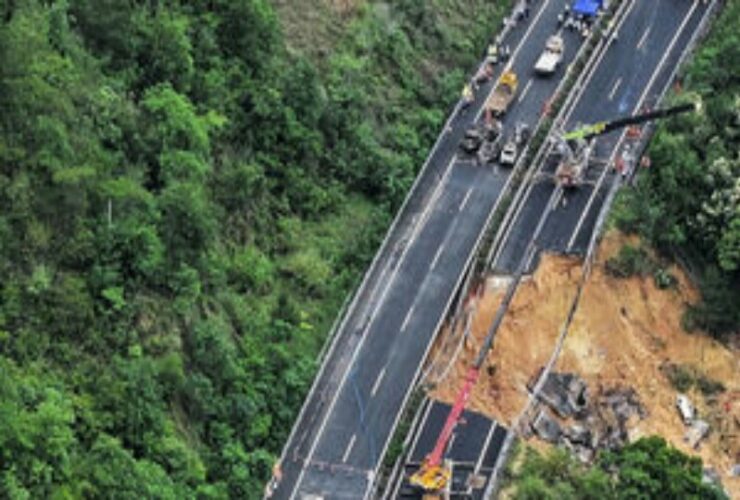 Highway collapse China heavy rainfall