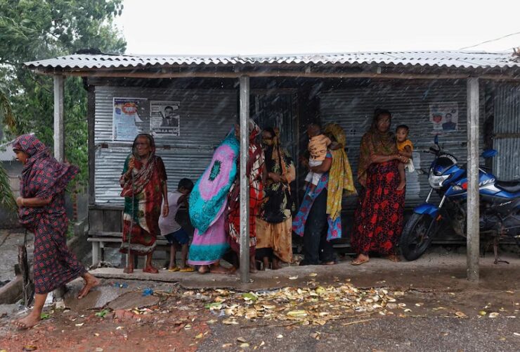 Cyclone batters India and Bangladesh