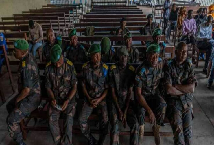 Soldiers DRC rebels