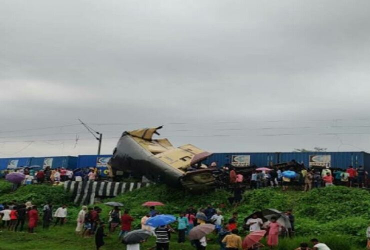 India train collision