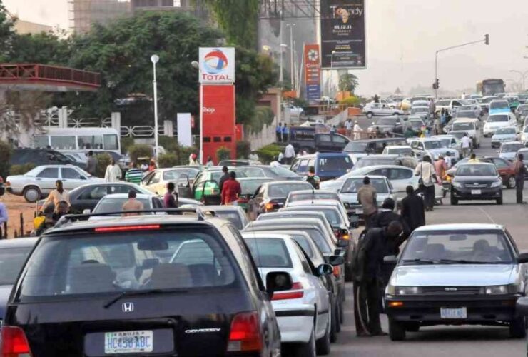 Fuel scarcity resumes in Nigeria as long queues resurfaces in major cities