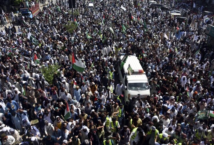 Thousands rally in Pakistan to condemn Israeli strikes in Gaza