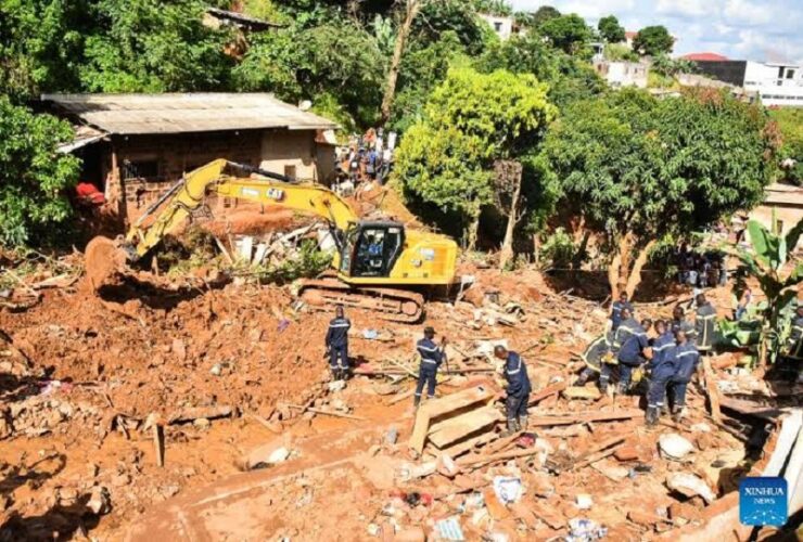 Tragic Landslide at Uganda landfill claims eight lives after torrential rains