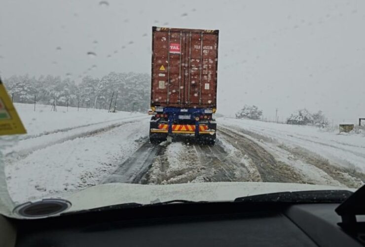 Motorists stranded as South Africa snowfall closes roads